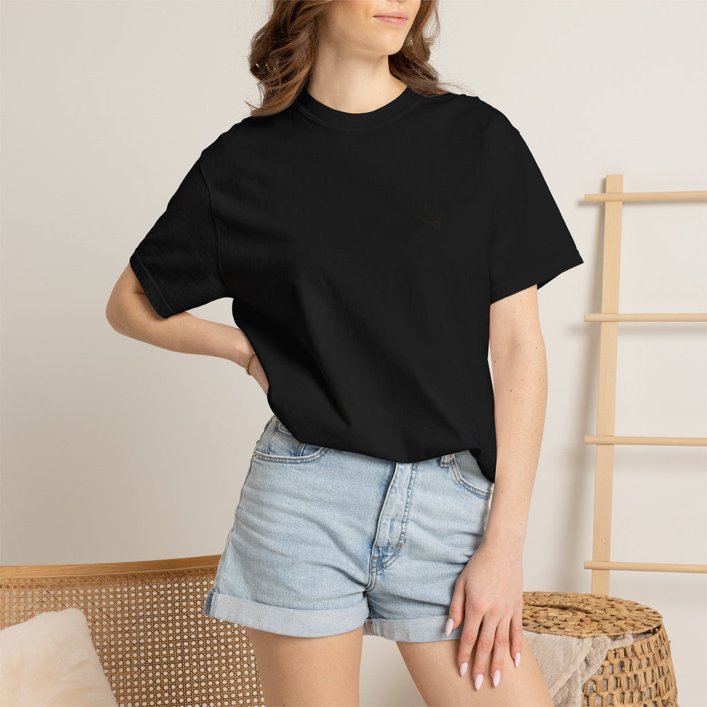 Hand-drawn Smiley Face Unisex Tee "SOCIAL BATTERY 1%"